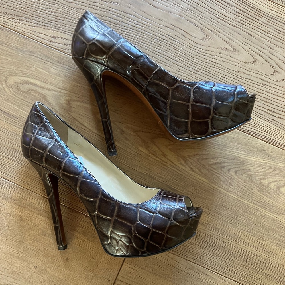 Enzo Angiolini Size 7 Brown Leather Peep Toe Pumps